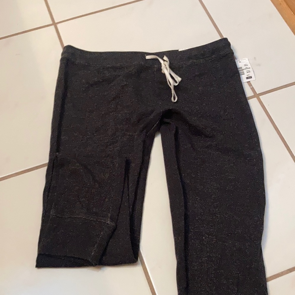 Aeropostale black with white flicks legging with cuffed ankle and drawstring tie